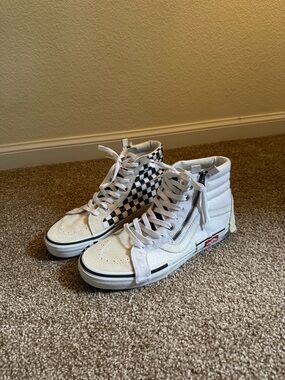 Vans Sk8 Hi Checkerboard Cap LX Shoes | White / Cream / Black | US 10M